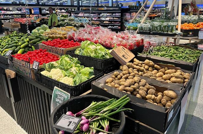 Global food price index hits highest level in over 3 years in August: FAO