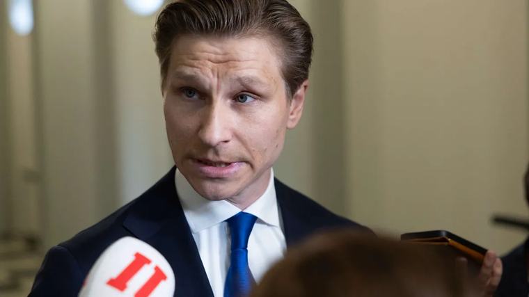Suomi ja Ruotsi uuteen puolustus­yhteistyöhön – Häkkänen: ”Merkittävä” Pohjolan turvalli­suudelle