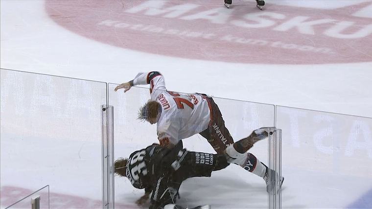 Katso, kuinka lopussa kärähti: HIFK:n väriläiskä tappeli