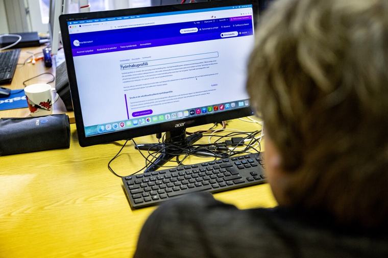 Työnhakijoille uusi pakollinen velvoite – Markus: ”Kokkolassa on kova ikärasismi” Paikallisuutiset 6.9.