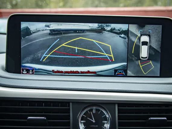 Tästä nykyautojen perusvarusteesta tuli rasittava vikapommi